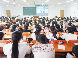 美术学院举办大学生安全知识讲座