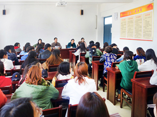 美术学院召开“2017年安徽省大学生纺织服装创意设计大赛”宣传动员暨工作布置大会